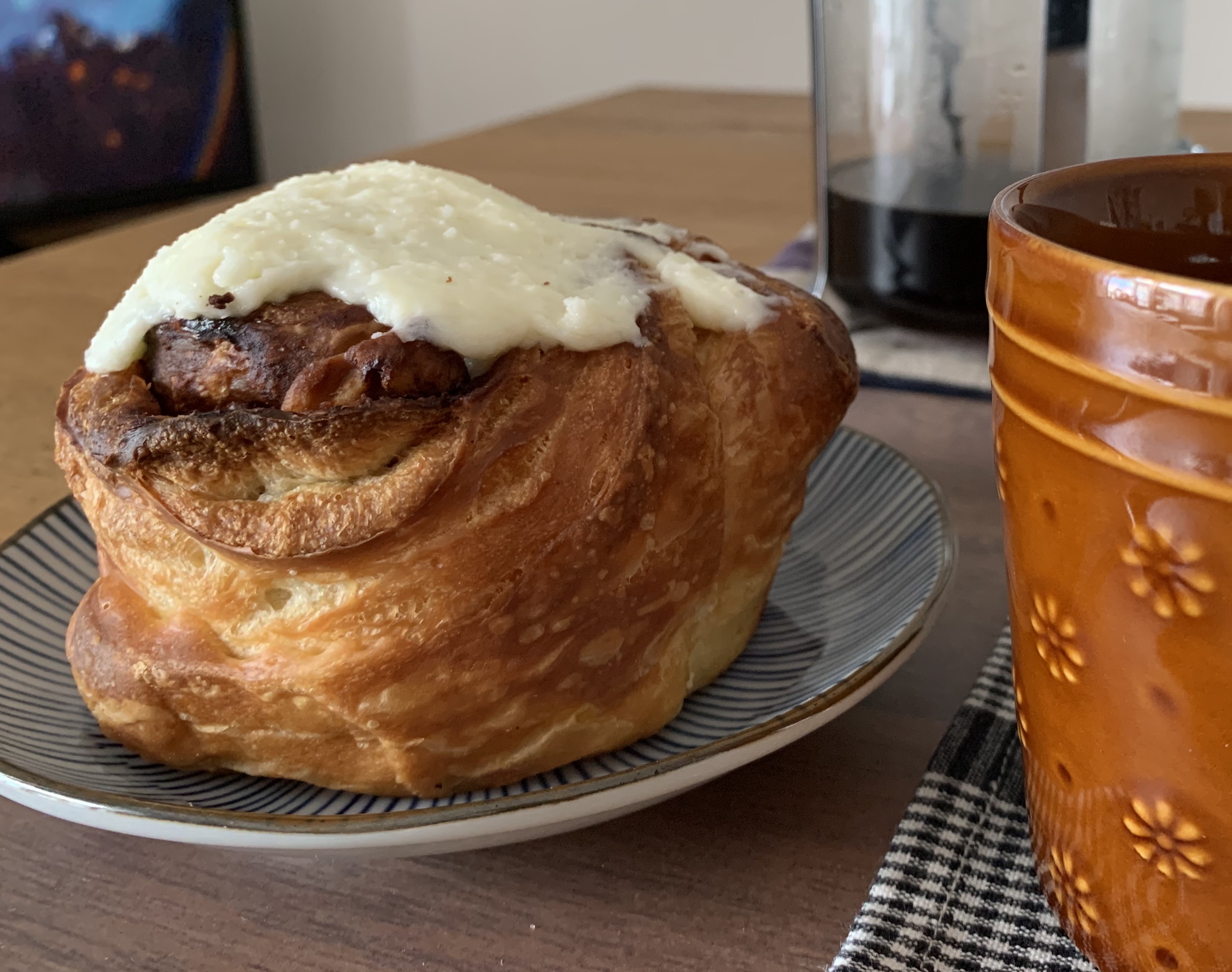 トヨタレンタリース福島】噂のシナモンロールは売り切れ必至！街の