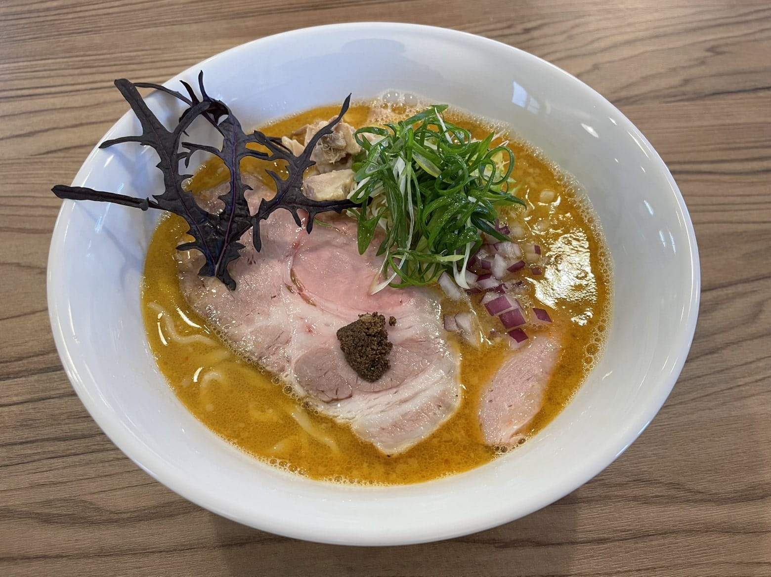 喜多方ラーメンの常識を覆す？「Là Là Gottsuo（ララゴッツォ）」の